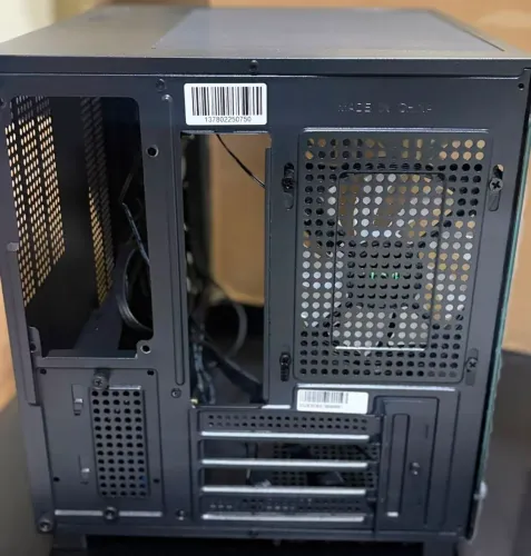 Gabinete Gamer Vinik G-cube Preto Vidro Temperado C/ 3 Fans