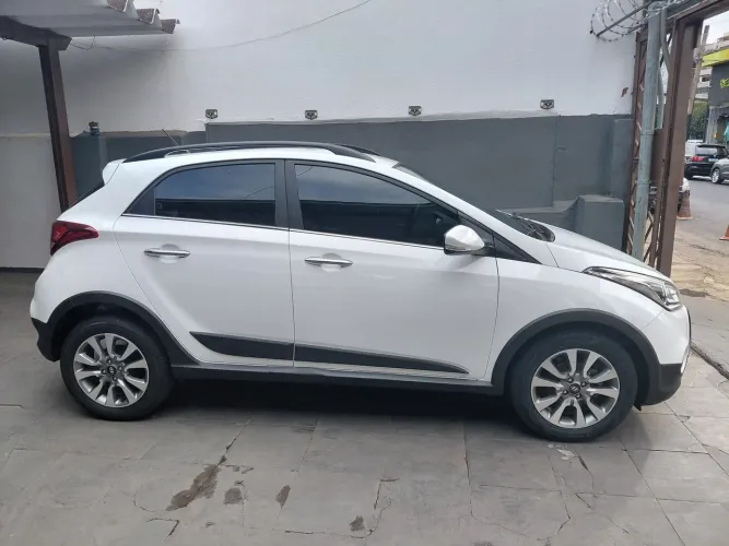 Hyundai HB20X Premium 1.6 Flex 16V Aut. 2017