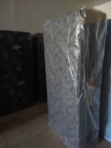 Camas de solteiro disponíveis 