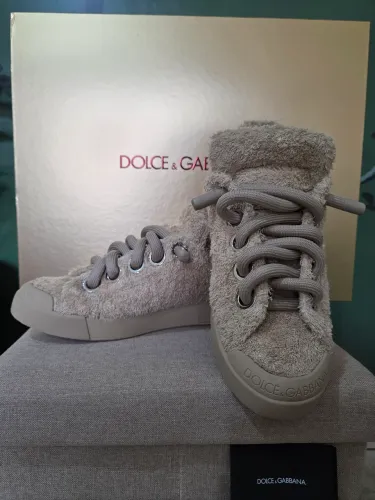 Tênis Dolce & Gabbana peludo exclusivo 43