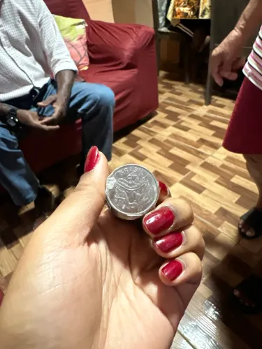 18 moedas de 50 centavos do ano de 1984