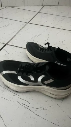 Vendo tênis de corrida