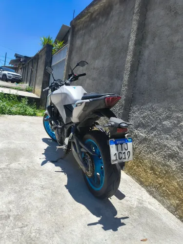 Vendo Yamaha MT 03 modelo 25/26