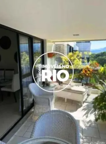 Cobertura Duplex na Barra da Tijuca à venda