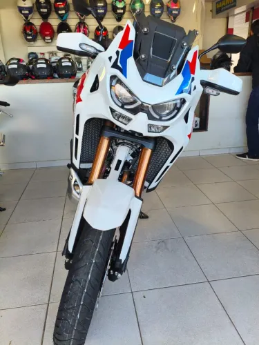 AFRICA TWIN ADV ESPORTE OKM