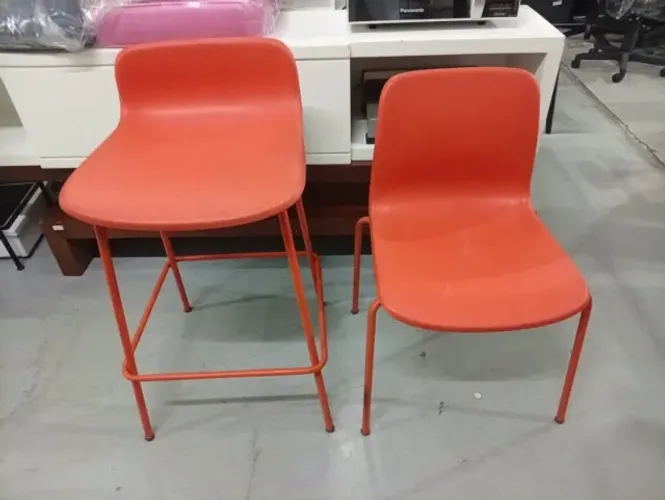 Banqueta + Cadeira Laranja Para Escritório