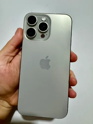 Vendo IPHONE 15 Pro Max 256GB