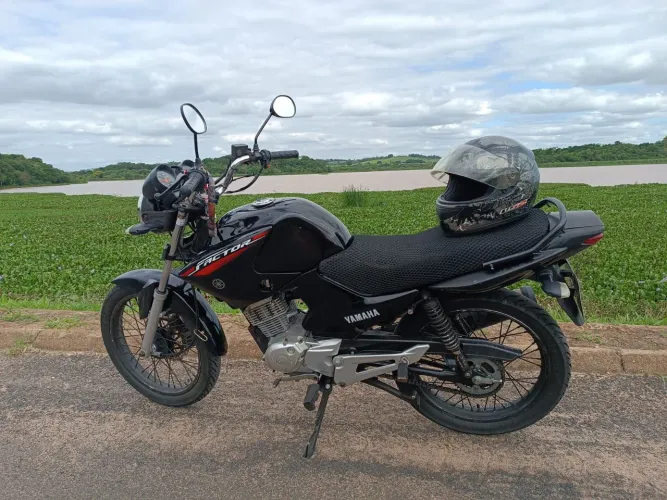 Vendo factor 125 ano 2009 partida elétrica e freio a disco