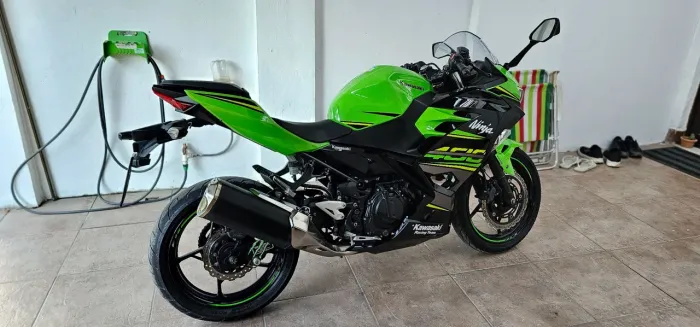 Kawasaki Ninja 400 KRT EDITION