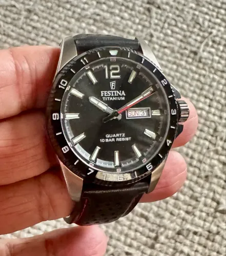 Relógio Festina Titanium Quartz Suíço novo