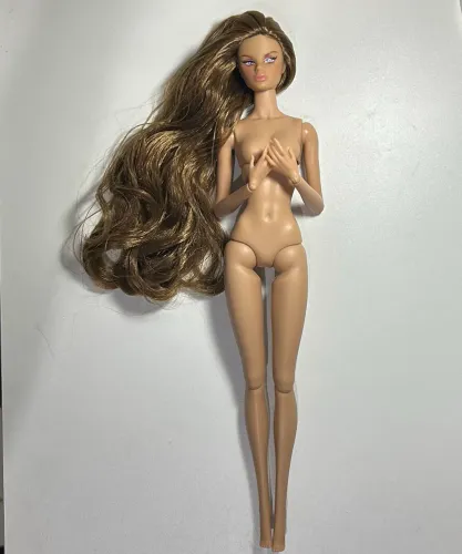 Boneca XianXian Princess Molly (boneca similar Barbie)