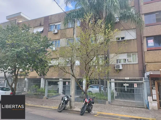 Apartamento de 3 dormitórios, 2 banheiros, dependência empregada,1 Vaga Garagem