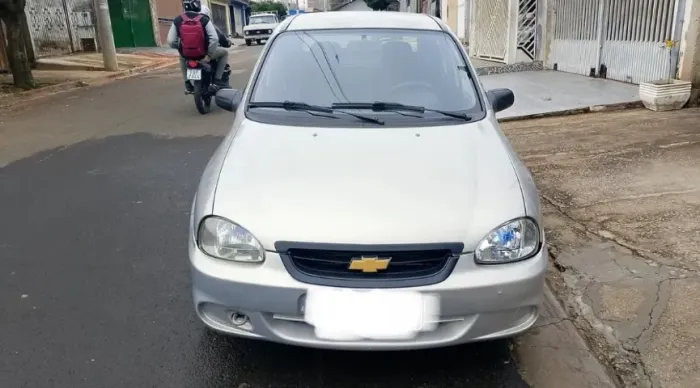 Chevrolet Corsa SED Class.spirit 1.0/1.0 Flexpower (álcool) 2005