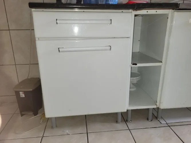 Armário bancada de cozinha