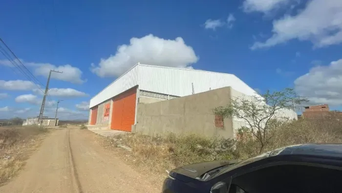 Oportunidade Única! Galpão Industrial em Bezerros-PE