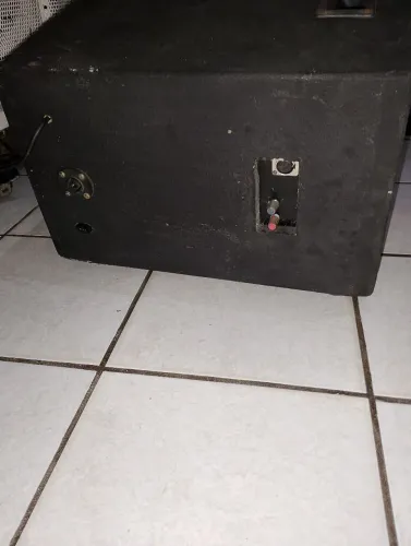 Subwoofer ativo e caixa passiva