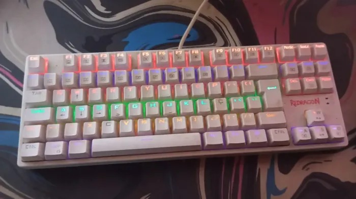 Teclado RedDragon Branco