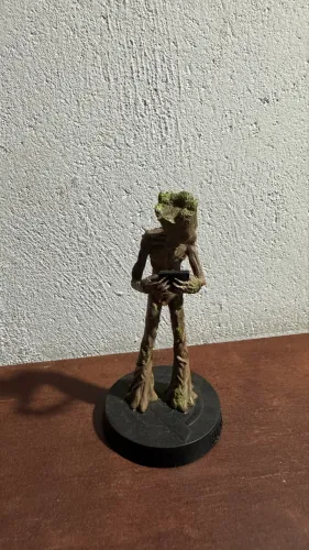 Marvel Figuras de Cinema - Groot (De: Vingadores: Guerra Infinita) - Edição 12