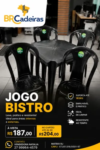 Conjunto Mesa + 4 Cadeiras de Plástico Brancas e Pretas