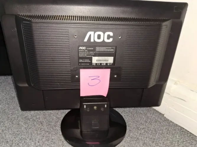 N3 Monitor de computador *Modelo 917Sw - com cabos* 