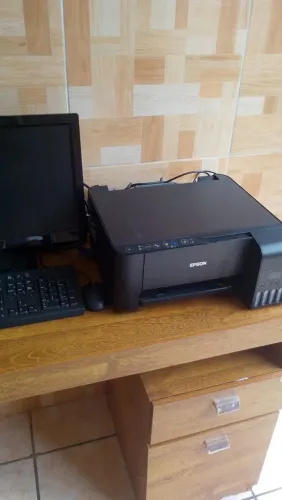 Computador completo/ monitor e impressora.