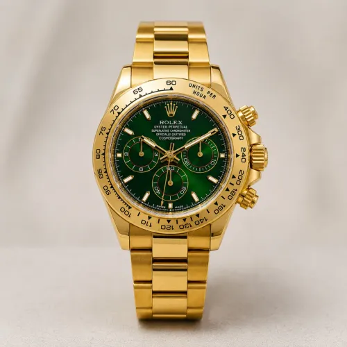 Relógio dourado