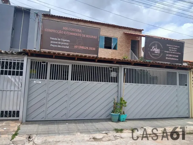 Sobrado com 5 Quartos - Qr 122 - Samambaia Sul