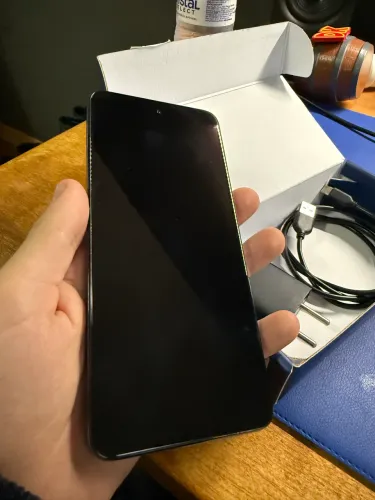 Celular LG K52 praticamente novo 