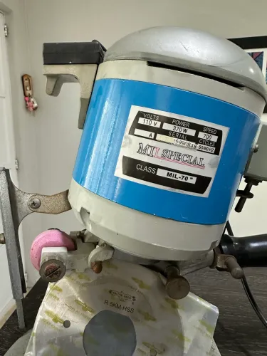 Máquina de corte Mil Special