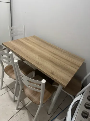 MESA GRANDE 4 CADEIRAS , TAMPA 100% MDF