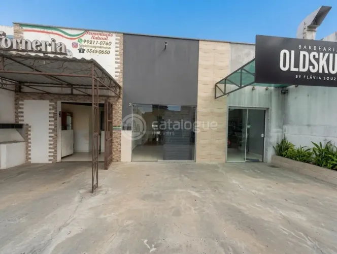 Loja Comercial para Alugar no Tirol, Natal - Oportunidade Única!