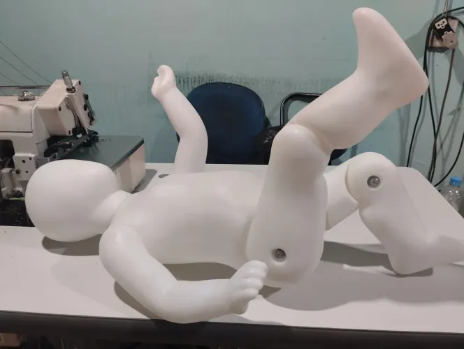 Manequim bebe articulado unissex