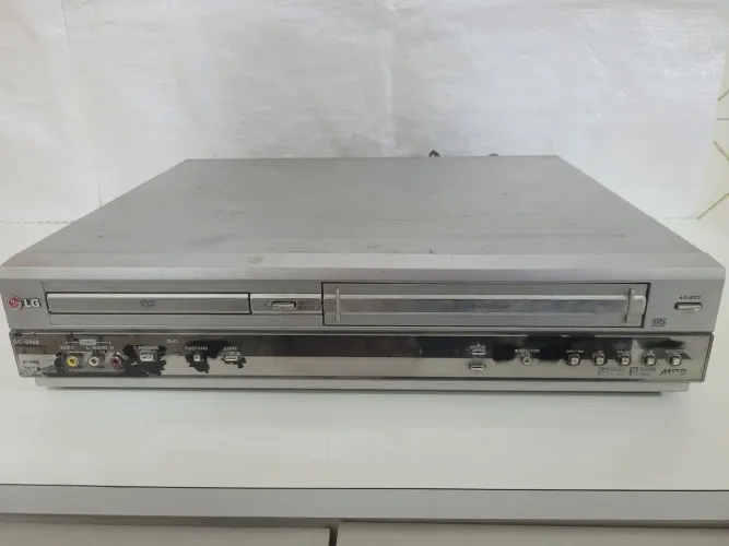 Aparelho gravador dvd e vhs LG dc 596b