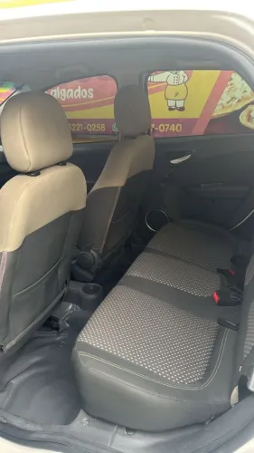 Fiat Grand Siena Tetrafuel 1.4 EVO F. Flex 8V 2016
