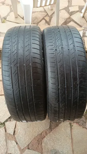 2 PNEUS CONTINENTAL 195/55/16 $100 CADA