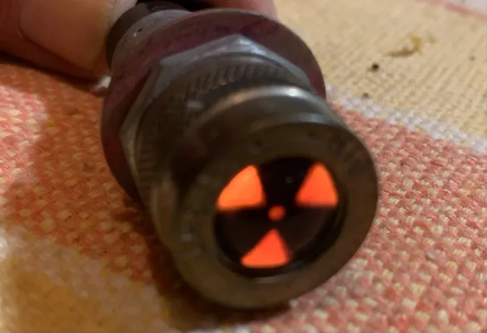 Luz indicadora ?Olho de boi? Aeronave ou painel Rádio Amador , leia