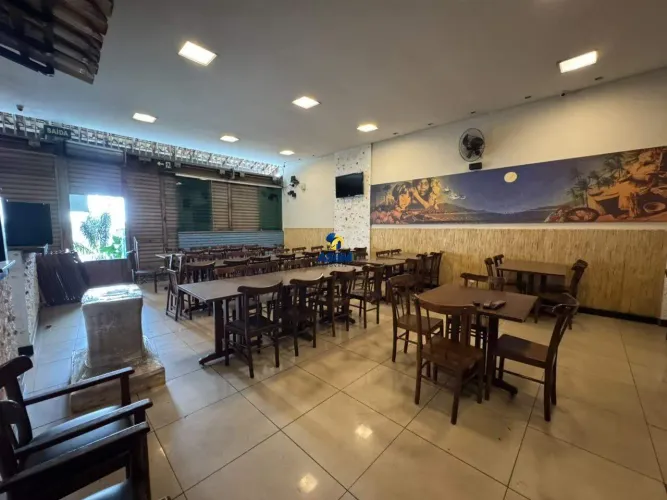 RESTAURANTE MONTADO COM DOIS DECKS PARA LOCAÇÃO NO CASTELO - BELO HORIZONTE