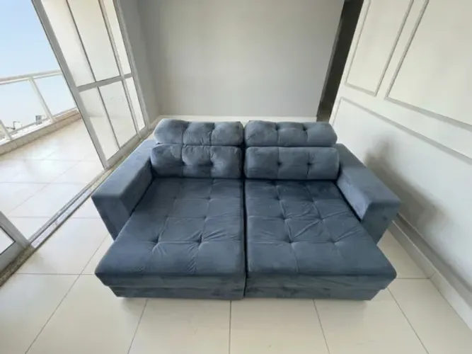 Sofá Retrátil Em Suede Azul 2.40 x 1.20 em ótimo estade de conservação