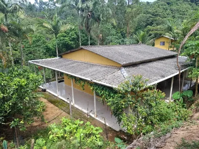 SÍTIO À VENDA EM Santa Leopoldina - 7.812 m² | Casa + Kitnets