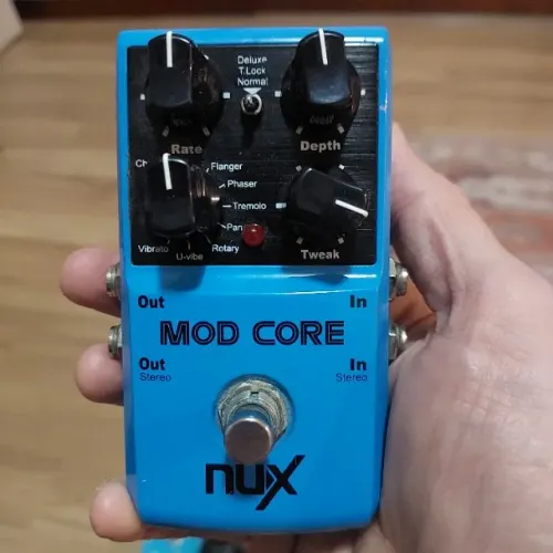 Nux Mod Core multi modulações