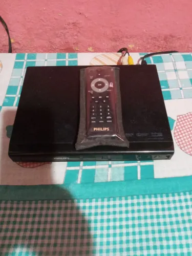 Um aparelho de dvd