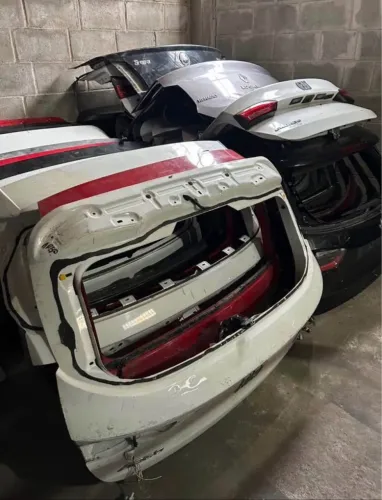 Tampa traseira Fiat Argo