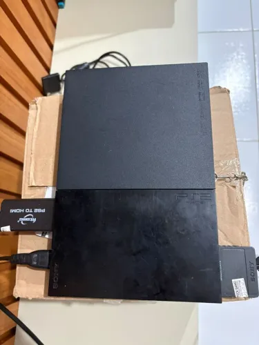 PS2 /2 controles/mais de 20 jogos/com leitor / funcionando perfeitamente 