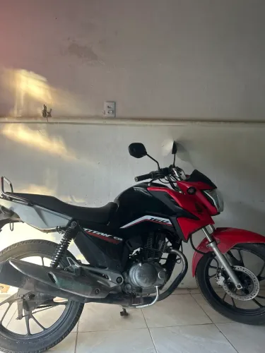 Vendo titan 150