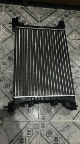 Radiador de Uno Vivace 2011/2012