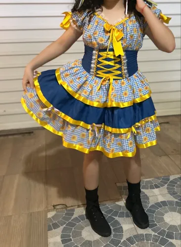 vestido de São João 14 16 anos perfeito estado