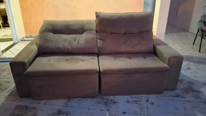 Sofá retrátil reclinável