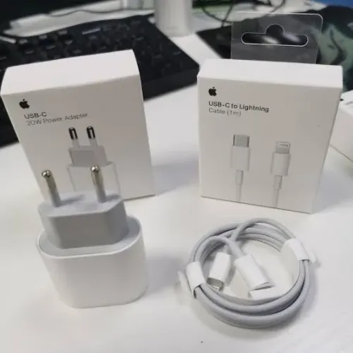 Carregador de iPhone