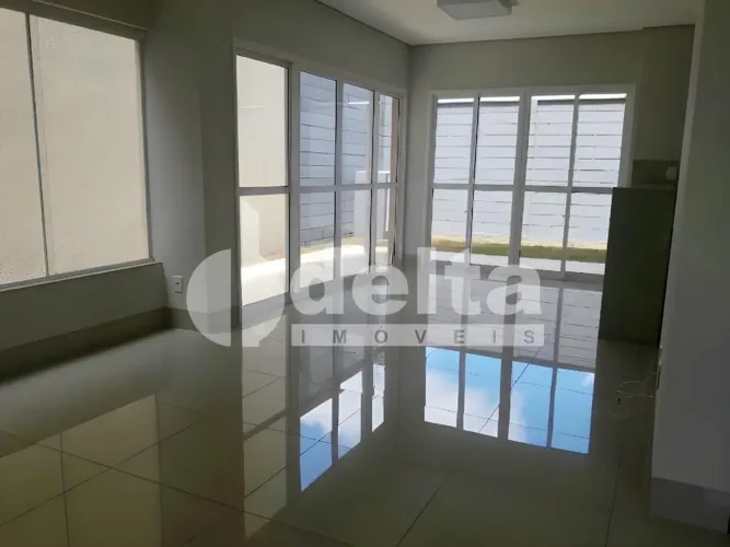 Casa no condomínio VILLAGE PARADISO II disponível para Venda e locação em Uberlândia-MG
