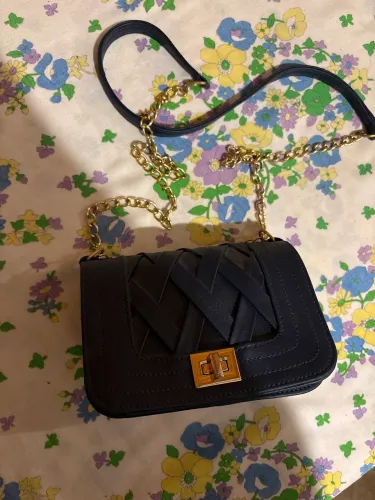 BOLSA DE OMBRO AZUL MARINHO